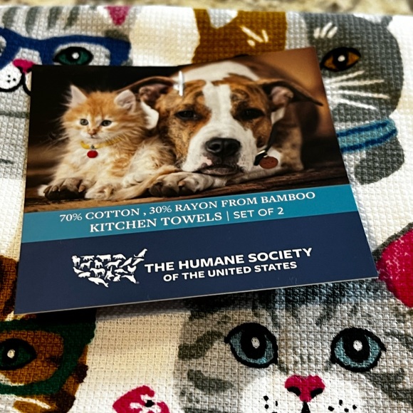 NEW HUMANE SOCIETY Cotton Set Of 2
Dapper Kitty Heads Kitchen Towels - Picture 6 of 7